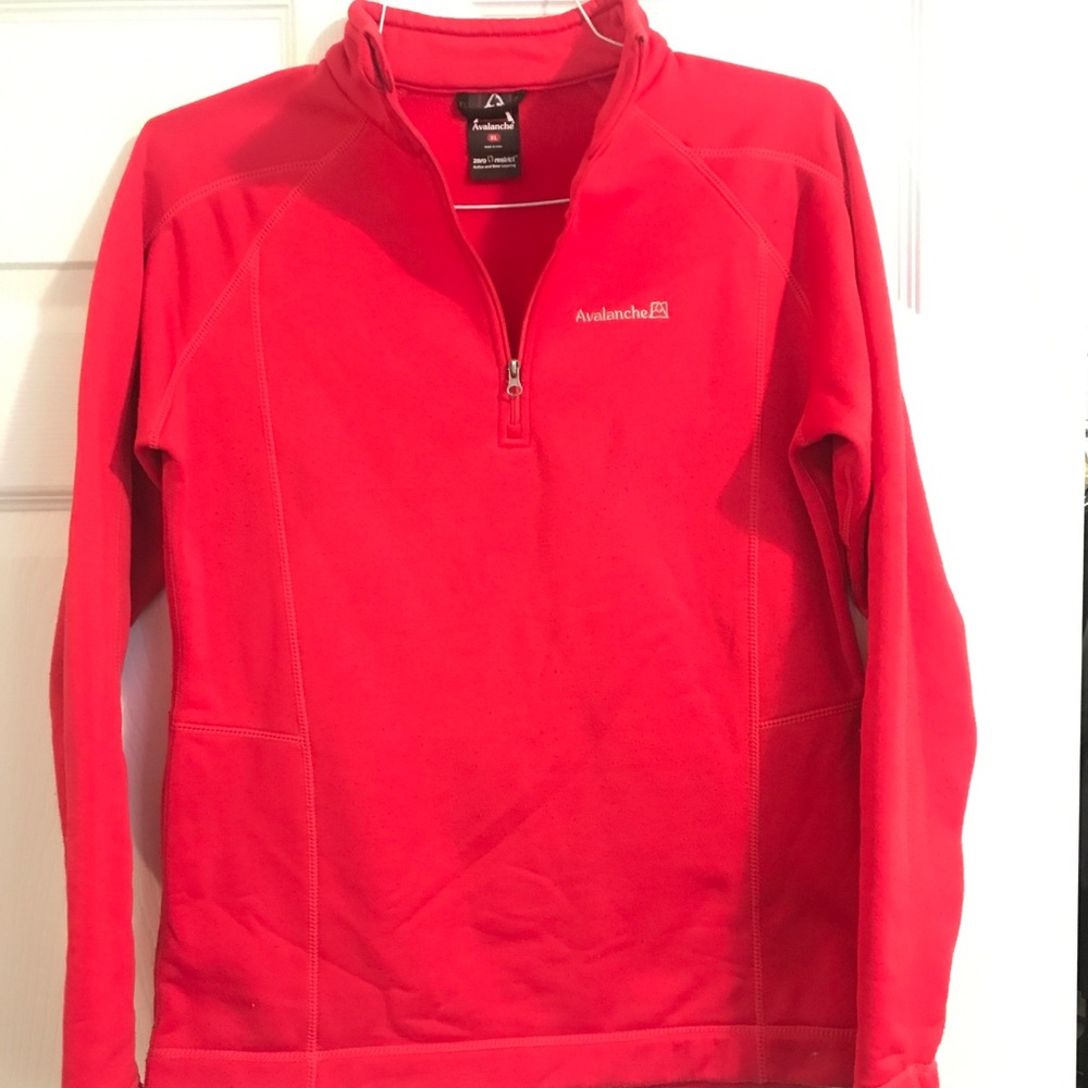 Avalanche half zip pullover